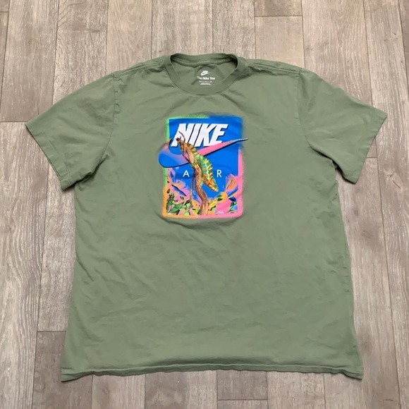 Mens Nike Air Chameleon Crewneck‎ Graphic Shortsleeve T-Shirt - Picture 1 of 7